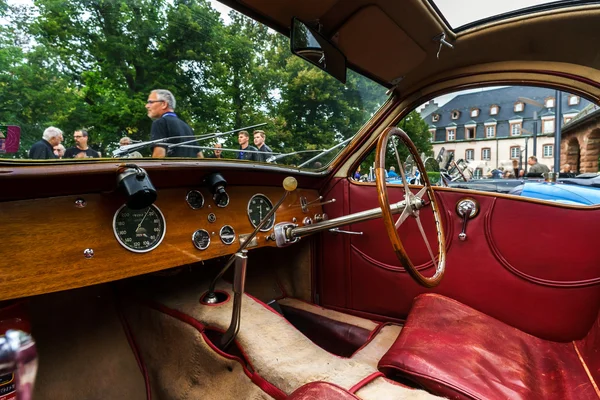 Συντακτικό, 16 Σεπτεμβρίου 2016: Γαλλία: Φεστιβάλ Xxxiii Bugatti — Φωτογραφία Αρχείου