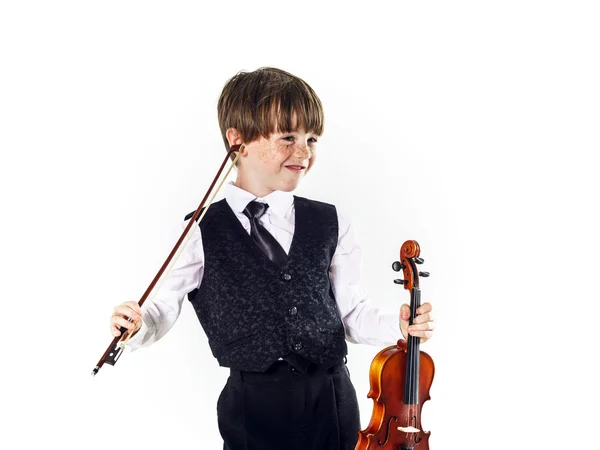 Rödhårig förskolebarn pojke med violin — Stockfoto