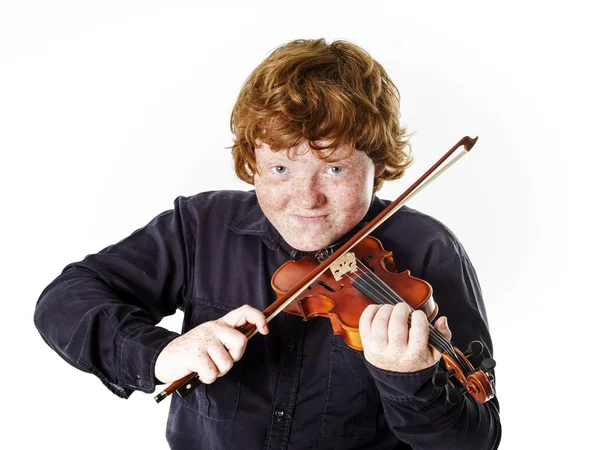 Grande gordo menino ruivo com violino pequeno — Fotografia de Stock