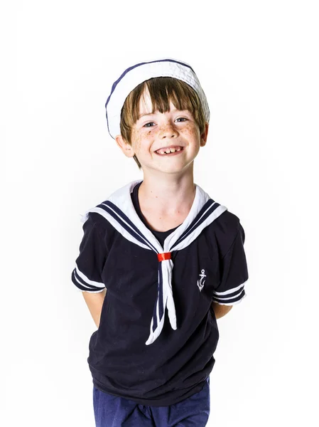 Carino piccolo ragazzo vestito in marinaio vestito — Foto Stock