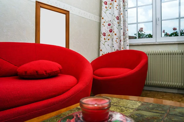 Rotes rundes Sofa — Stockfoto