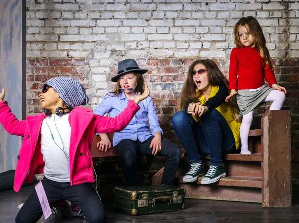 Portret de grup pentru copii multietnici — Fotografie, imagine de stoc
