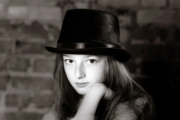 Cute schoolgirl studio portrait — Stock Photo, Image