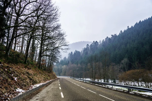 New asphalt auto road in Alsace mountains — Stock Photo, Image