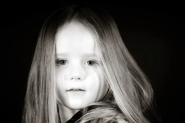 Atraente menina close-up retrato — Fotografia de Stock