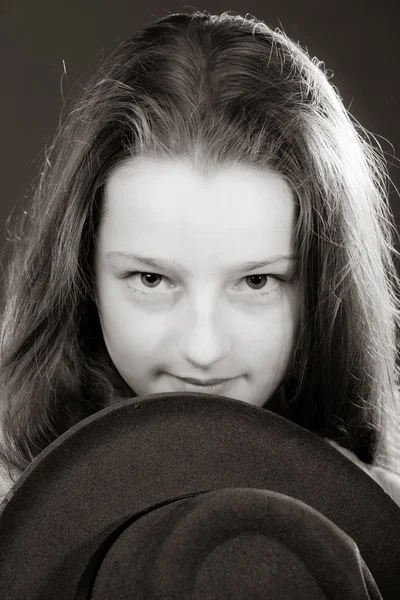 Aranyos tizenéves lány apja hat közeli portré — Stock Fotó