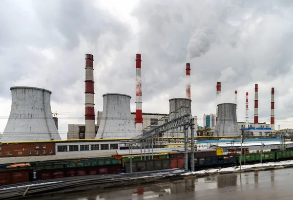 Centrale verwarming en elektriciteitscentrale. — Stockfoto