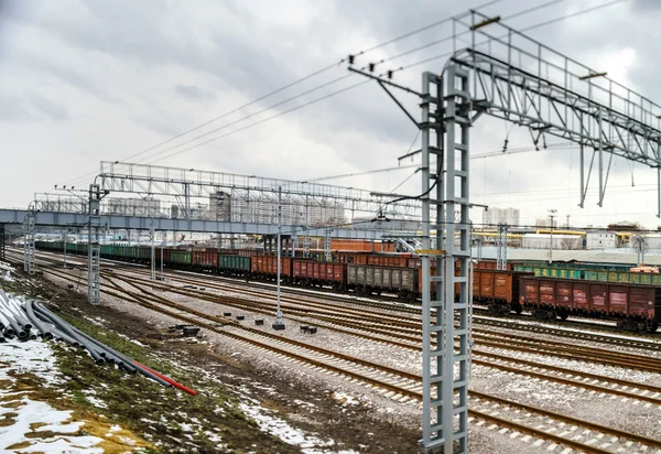 Perspectiva ferroviária vista, dia nublado — Fotografia de Stock