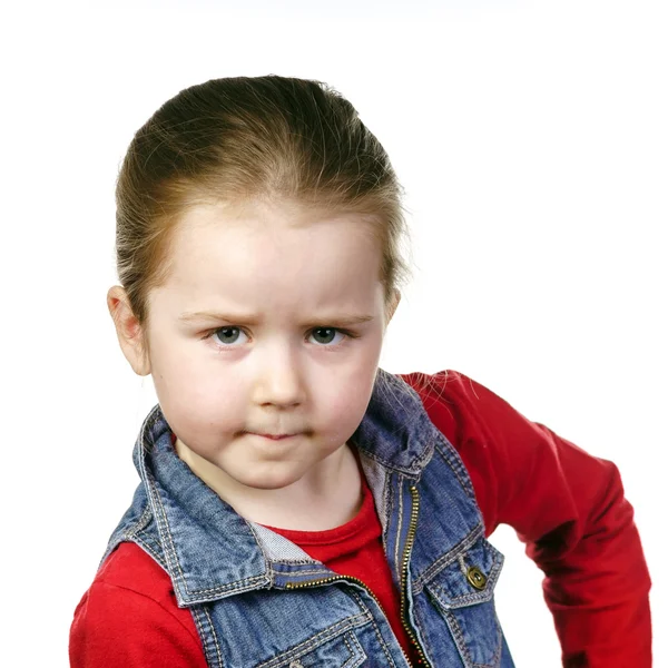 Niedliches kleines Mädchen posiert im Studio, Kindheitskonzept — Stockfoto