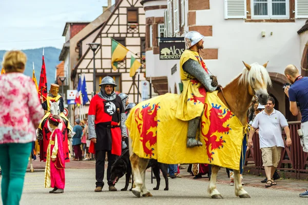 Editorial, 14 июня 2015: Chatenois, France: Fete des Remparts d — стоковое фото