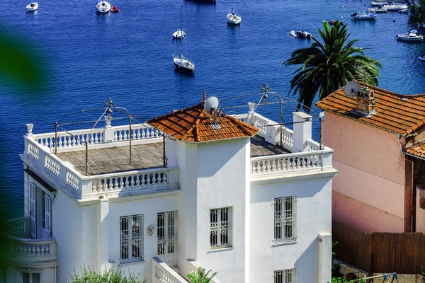 Mittelmeer Sommer Tagesblick. cote dazur, Frankreich. — Stockfoto