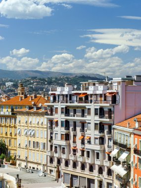 Yeni daire ve Nice eski Villa