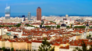 Lyon şehri kuş-fly görünümünde tilt-shift