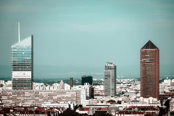 Lyon město ptačí fly pohled z kopce — Stock fotografie