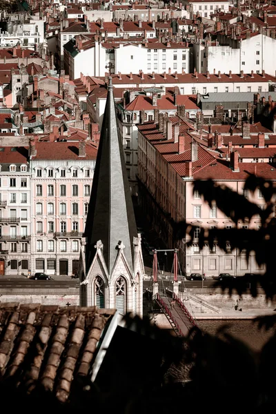 Lyon ciudad pájaro-volar vista desde la colina — Foto de Stock