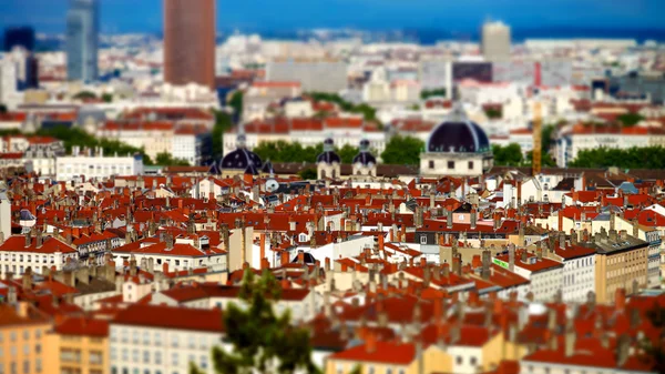 Lyon şehri kuş-fly görünümünde tilt-shift — Stok fotoğraf