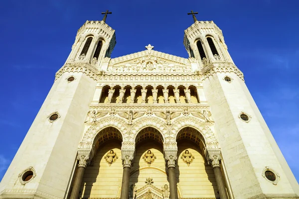 Basilique Notre-Dame de Fourviere i Lyon, Frankrike — Stockfoto