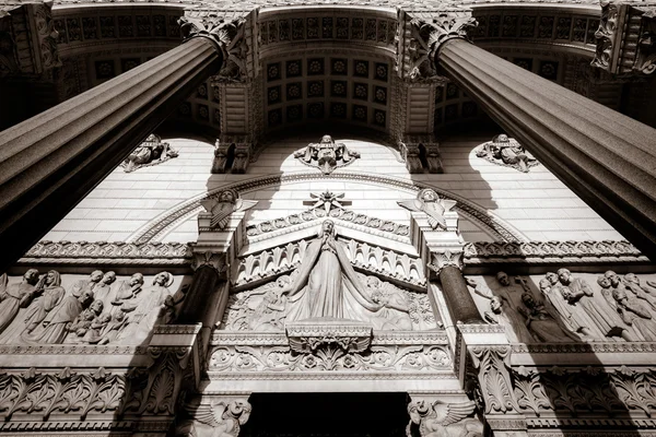 Basilique Notre-Dame de Fourviere i Lyon, Frankrike — Stockfoto