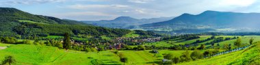 Güzel vadi Panorama görüş tepenin üst üzerinden