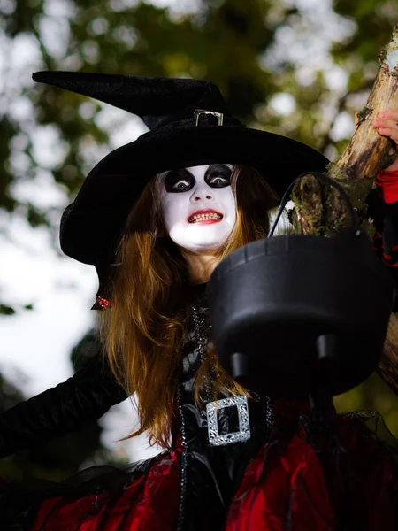 Menina bonito vestido com traje de Halloween — Fotografia de Stock