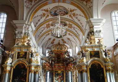 İçerik, 22 Aralık 2015: Fransa: Ebersmunster Abbey Katedrali görkemli iç