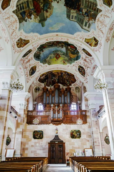 Leitartikel, 22. Dezember 2015: frankreich: ebersmünster abteikathedrale majestätisches interieur — Stockfoto