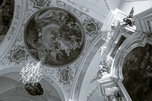 Redactioneel, 22 December 2015: Frankrijk: Ebersmunster abdij kathedraal majestueuze interieur — Stockfoto