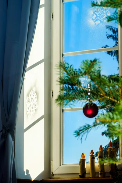 Christmas decoration of new pvc window — Stock Photo, Image