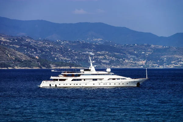 Beautiful boats on Mediterranean sea near Nice — Stock Photo, Image