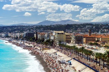 Yaz plaj Nice, yüksek noktadan genel bakış