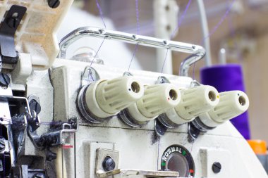 Beş iplik sanayi Singer / overlok dikiş makinesi