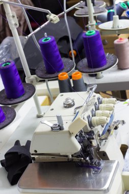 Beş iplik sanayi Singer / overlok dikiş makinesi