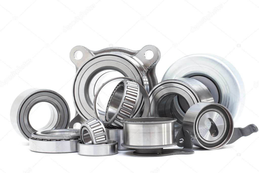 Group bearings and rollers (automobile components) for the engine and chassis suspension