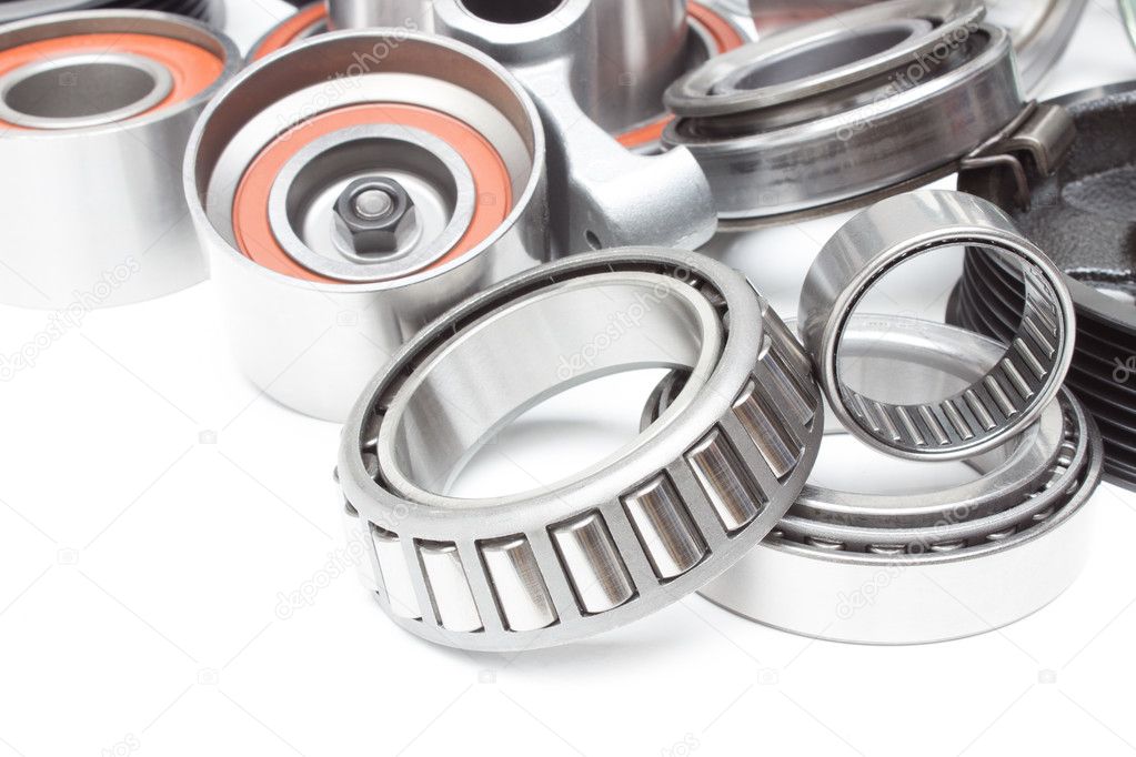 Group bearings and rollers  for the engine and chassis suspension
