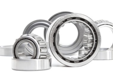 Grup rulmanlar ve motor ve şasi süspansiyon merdane