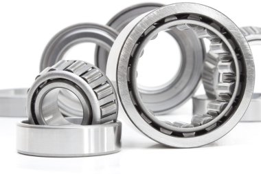 Grup rulmanlar ve motor ve şasi süspansiyon merdane