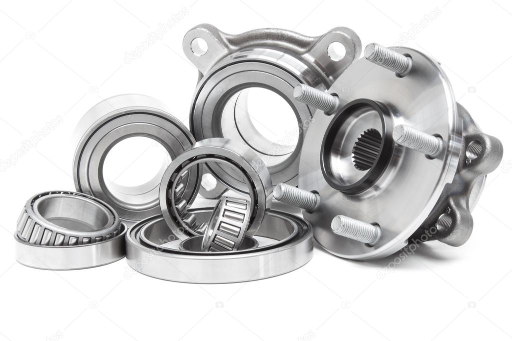 Group bearings and rollers for the engine and chassis suspension