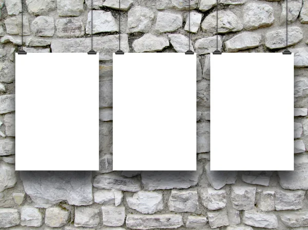 Trzech pionowych ramek z klipów na zabytkowe mury — Zdjęcie stockowe