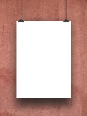 Tek askı kağıt levha ile lekeli kırmızı kumaş üzerine klipler