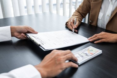 İş adamları rüşvet parasını ortağına aktarıyor, yolsuzluk kavramları