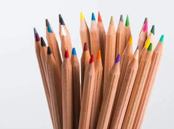 Flerfarvede blyanter isoleret på hvid baggrund - Stock-foto