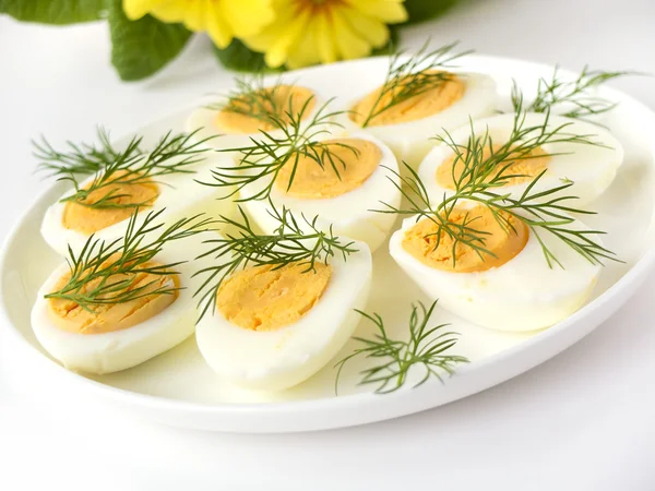Huevos de Pascua con eneldo y cebollino — Foto de Stock
