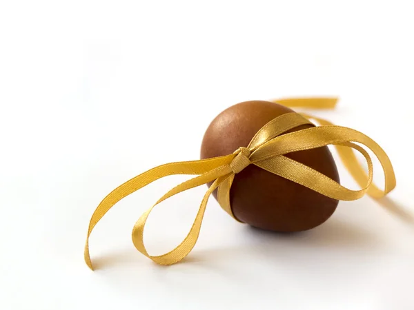 Biglietto di auguri pasquale con uovo — Foto Stock