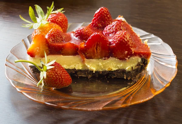 Strawberry tart with cream filling — Stock Photo, Image