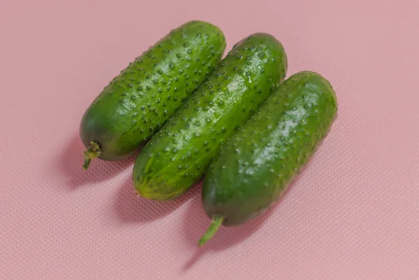 Foto Mostra Uma Foto Comida Fresca Estes São Pequenos Pepinos — Fotografia de Stock