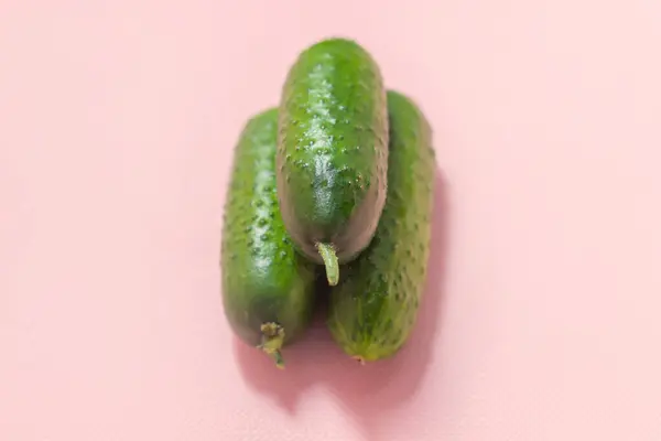 Foto Mostra Uma Foto Comida Fresca Estes São Pequenos Pepinos — Fotografia de Stock