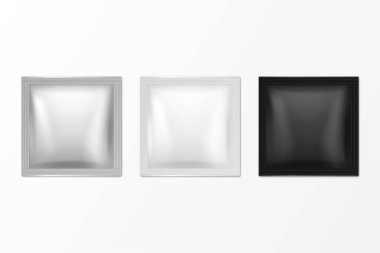 Vektör 3d Gerçekçi Foil, Beyaz, Siyah Meydan Boş Paketleme Simgesi Kapatma Kapatma İzole edildi. Kahve, Çay, Tuz, Şeker, Baharat, Islak Mendil, Sachet. Mockup için Paketleme Şablonu Tasarımı. Üst Görünüm