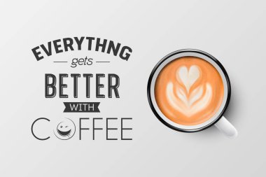 Vektör 3d Gerçekçi Beyaz Metal Enamel Kupa köpüklü kahve - Capuccino, Latte - izole edilmiş. Kahve fincanı ve tipografi alıntısı. Kahve hakkında bir söz. Stock Illustration 'da. Tasarım Şablonu. Üst Görünüm