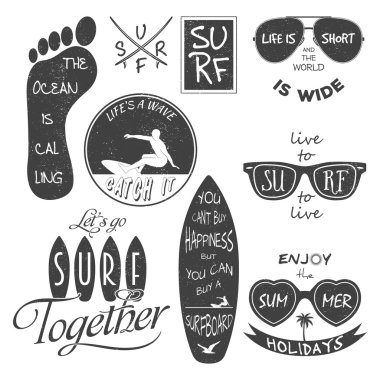 Sörfçü vektör kümesi. Vintage öğeler ve etiketleri.
