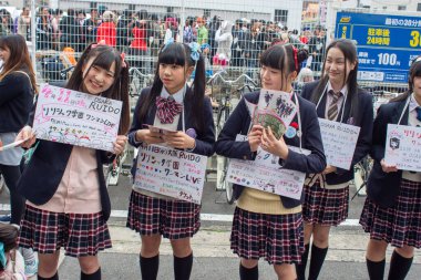 Osaka, Japonya - 18 Mart 2018: Nipponbashi Street Festa, her Mart ayında Osaka, Japonya 'da renkli kostüm ve anime festivali düzenlenir. Dünyanın en büyük kostüm etkinliklerinden biri.